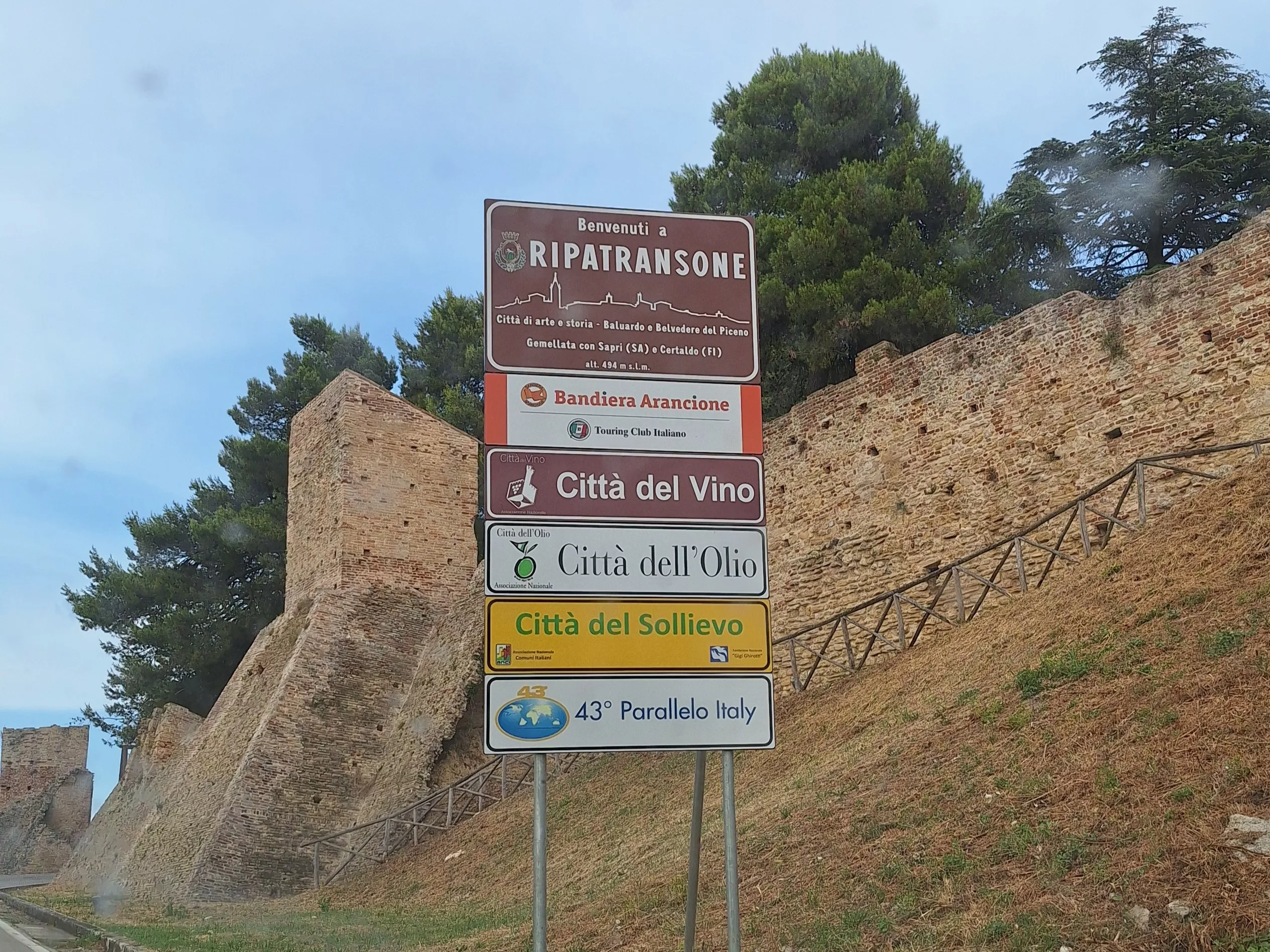 Ripatransone signs